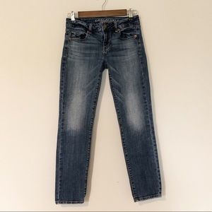 American Eagle • Skinny Stretch Medium Wash Jeans